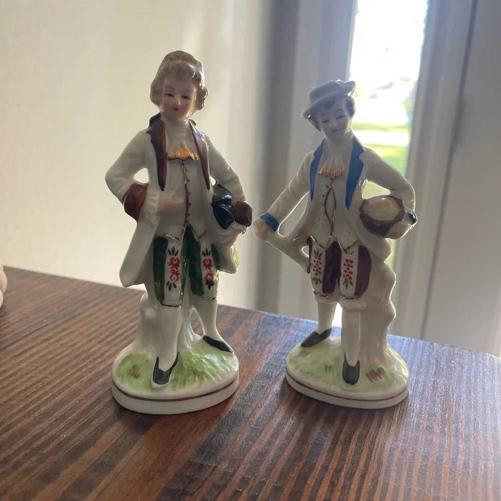Vintage Porcelain Figurines Pair – Colonial Boys/ Men – Hand Painted – 5” Tall